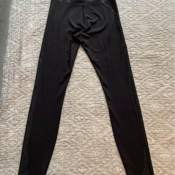 Like New Black Lululemon Leggings - Picture 3 of 7